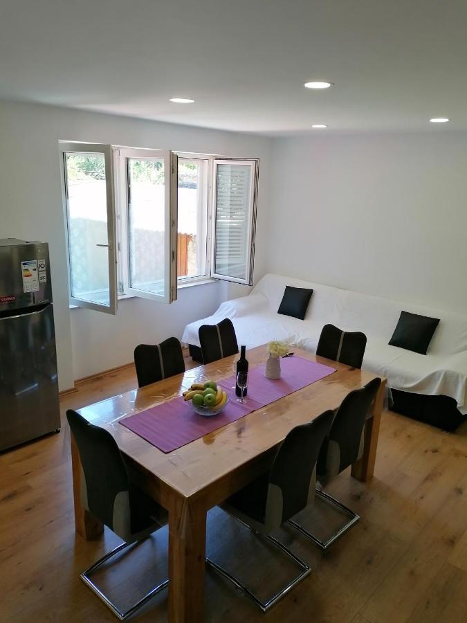 Apartment "B" 50 M From The Beach Zadar Exteriér fotografie