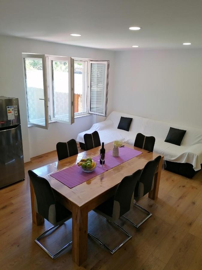 Apartment "B" 50 M From The Beach Zadar Exteriér fotografie